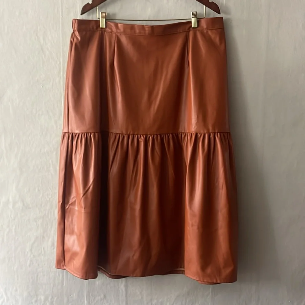 Plus size Who What Where Faux Leather Rust Skirt size XXL - NWT - Picture 2 of 6